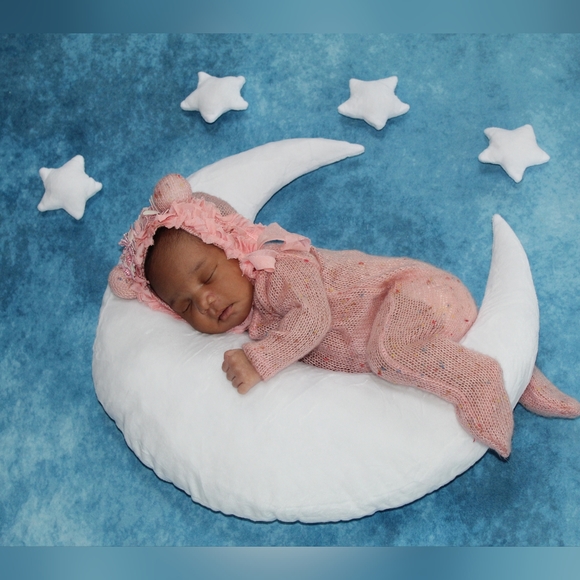 Moon and star pillows - Picture 3 of 4